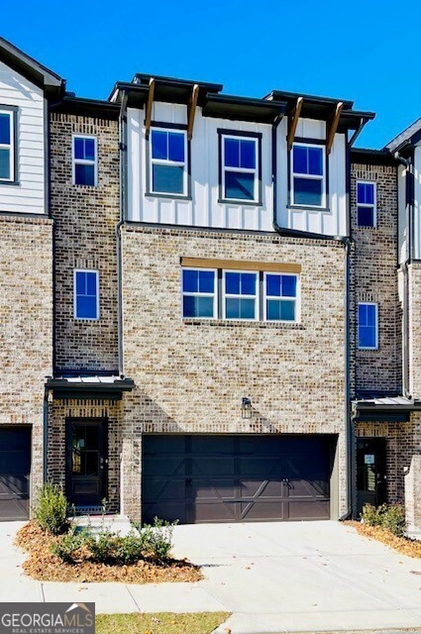 6005 Haviland Alley, Sugar Hill