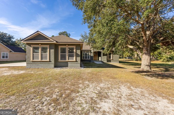 79 Deer Lane, White Oak