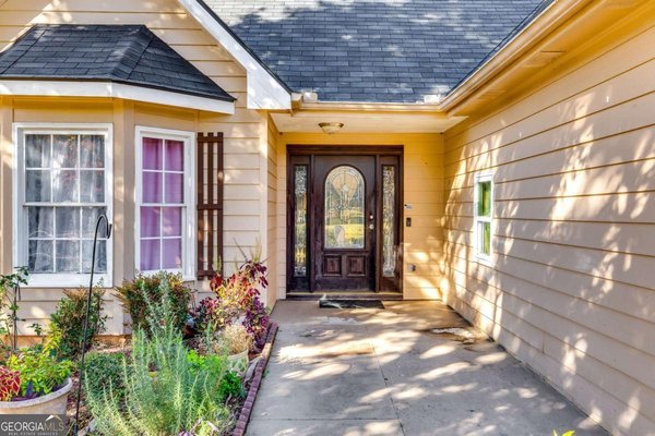 1245 Shamrock Hill Circle, Loganville