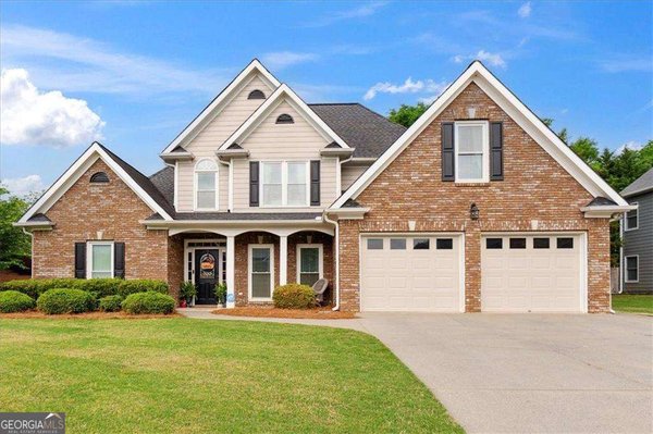74 PLANTERS Drive, Cartersville