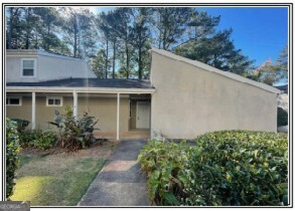 2068 Oak Park Lane, Decatur