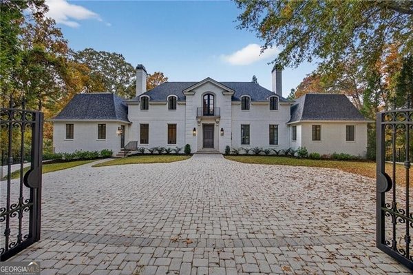 1250 Beechwood Hills Court, Atlanta