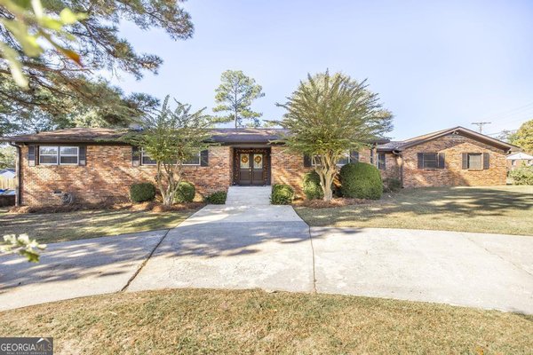 201 Belmont Drive, Warner Robins