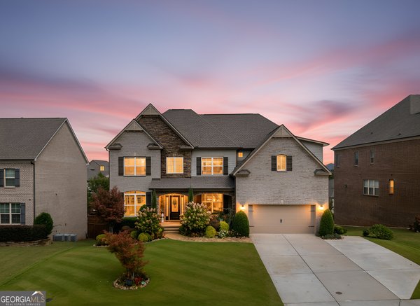 4450 Woodward Walk Lane, Suwanee