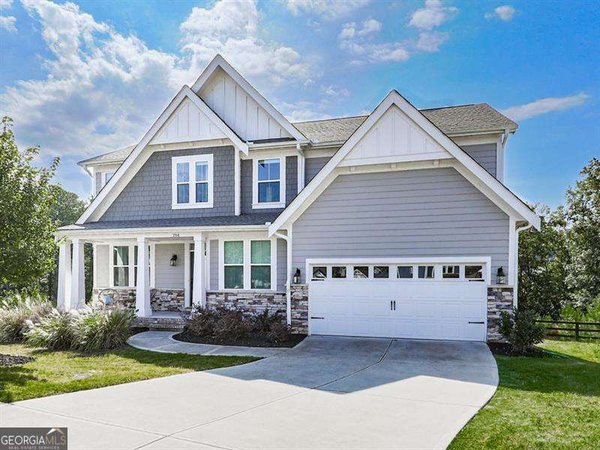 194 Greenbrier Way, Canton