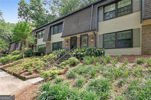 8 Arpege Way, Atlanta