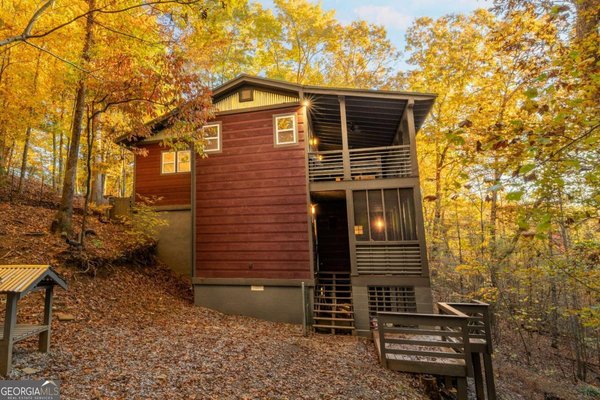 210 Overbend Trail, Blue Ridge