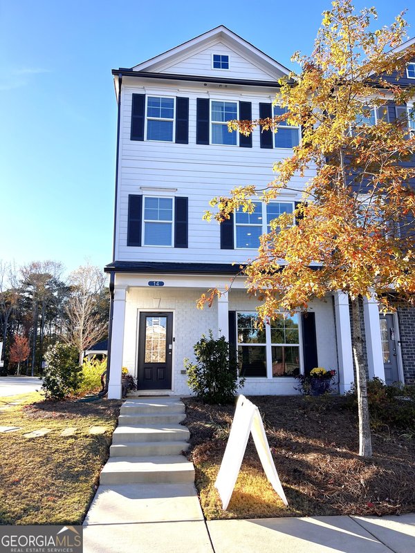14 Cobalt Lane, Newnan