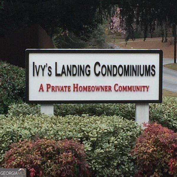 3445 Ivys Walk, Atlanta