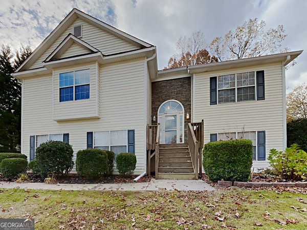 3931 Robindale Drive, Douglasville