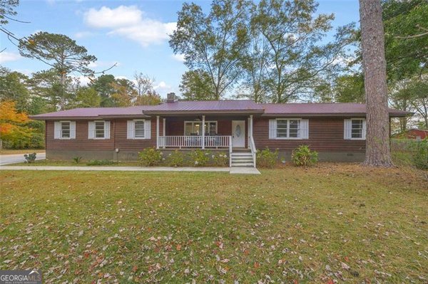 1715 BEAVERDAM Road, Winterville