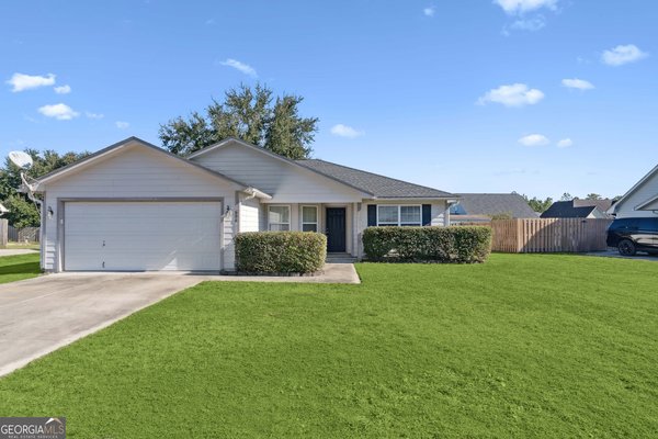 606 Victoria Circle, St. Marys