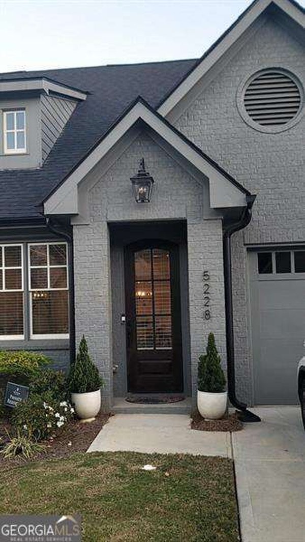 5228 Noble Village Way, Lilburn