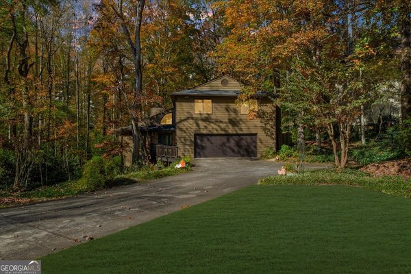 4274 Loch Highland Parkway, Roswell