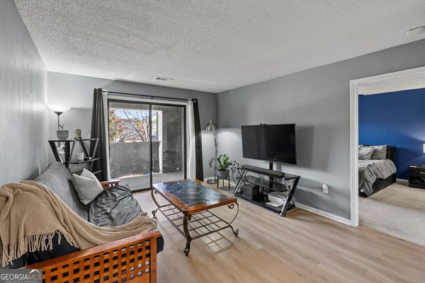 2657 Lenox Road, Atlanta