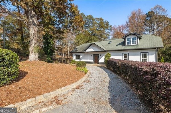 14440 Cogburn Road, Alpharetta