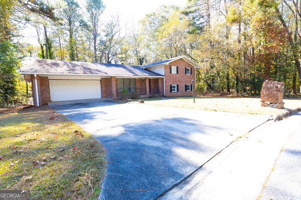 2030 Pine Oak Drive, Atlanta