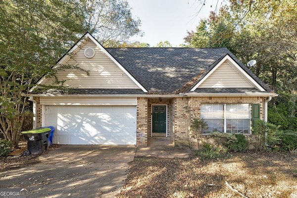 235 Alexis Avenue, Stockbridge