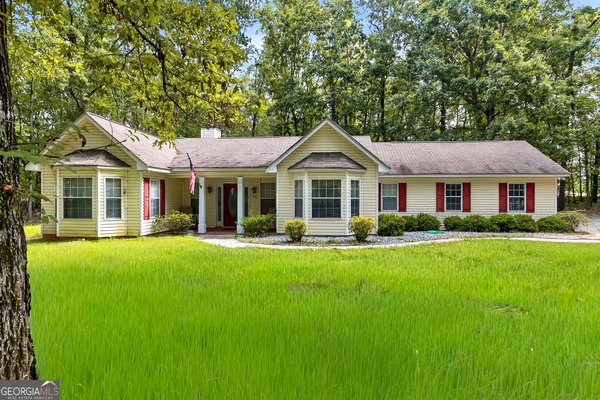 909 Lawshe Road, Senoia