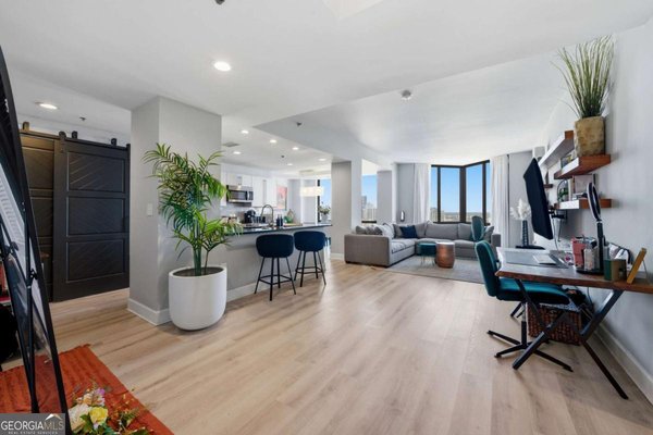 2870 Pharr Court South, Atlanta