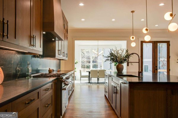 581 Sherwood Road, Atlanta