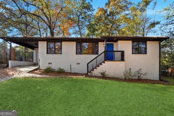 3833 BAKERS FERRY Road, Atlanta