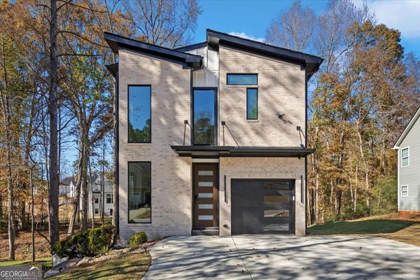 752 Crystal Bay Road, Villa Rica