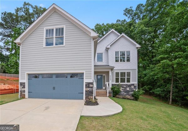 2463 Whites Ridge, Decatur