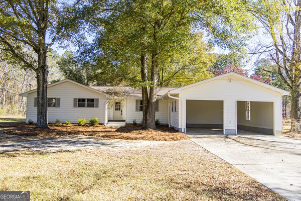 83 Manning Lake Road, Rome