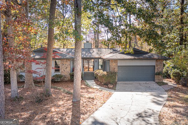 109 Moss Hill Court, Peachtree City