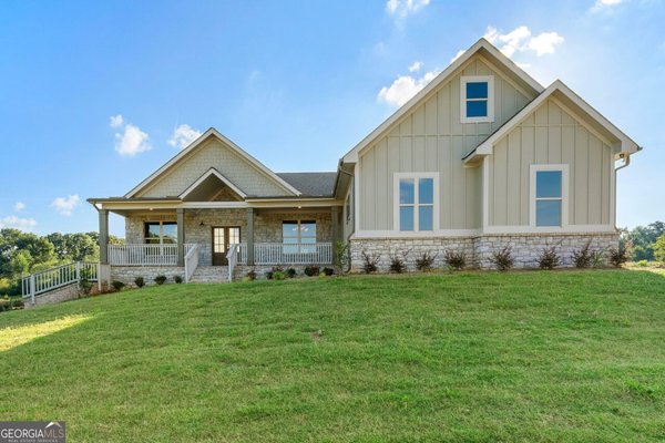 44 Palomino Circle, Hoschton