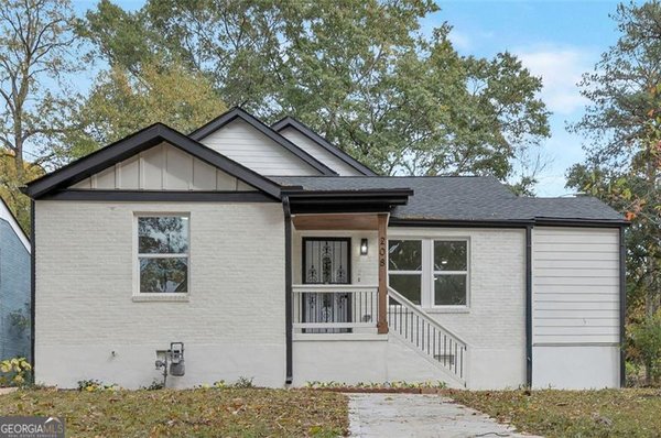 208 WATSON Circle, Atlanta