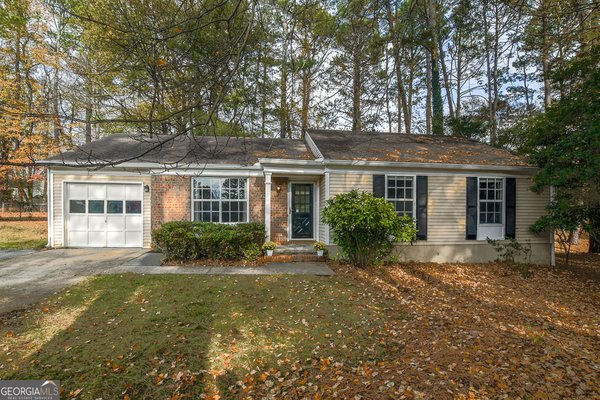 385 BIRCH RILL Drive, Alpharetta