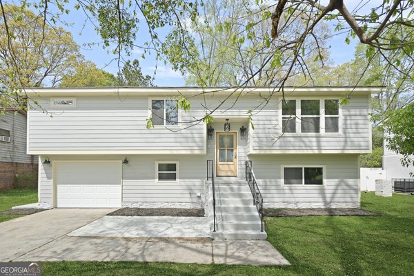 474 Autumn Drive, Riverdale
