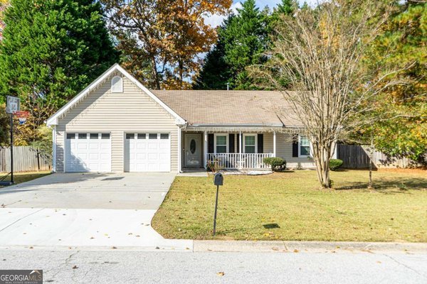 910 Burning Bush Drive, Loganville