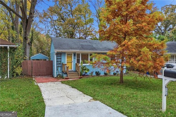 142 Woodbine Circle, Atlanta