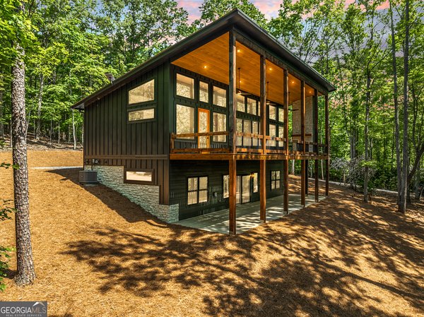 221 Goldmine Road, Morganton