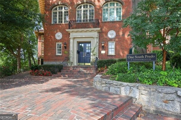 1 Prado, Atlanta
