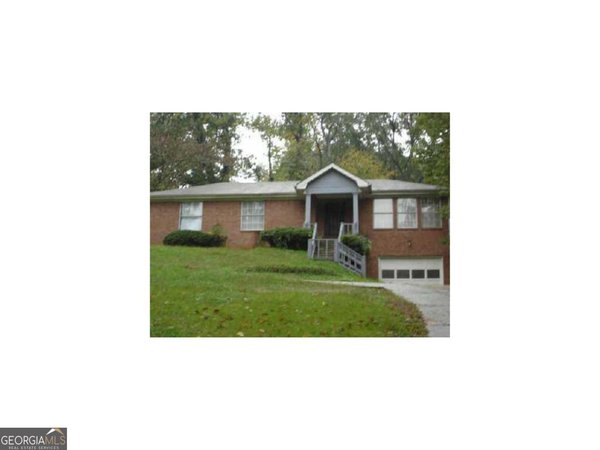 2363 Maxwell Drive, Atlanta