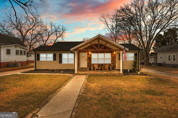 214 Johnson Street, Hogansville