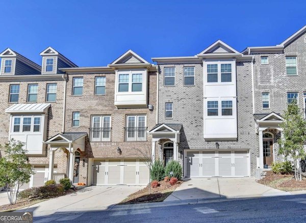 1372 Live Oak Lane, Brookhaven