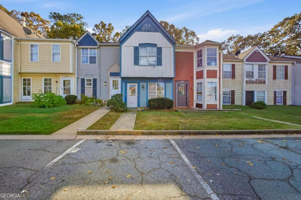 6718 Colchester Place, Norcross