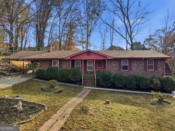 251 Brookwood Drive, Canton