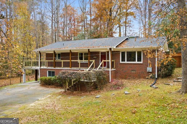 2608 Laurelwood Road, Atlanta