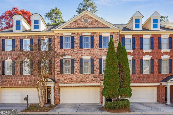 520 Vinings Estates Drive, Mableton