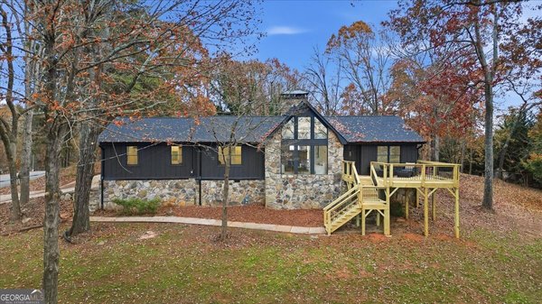 4225 Twin Rivers Drive, Gainesville