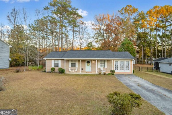 7135 Hania Drive, Fairburn