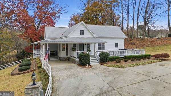 8525 Lanierland Farms Drive, Gainesville