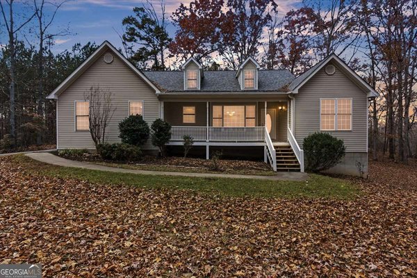 875 Knox Bridge Highway, White