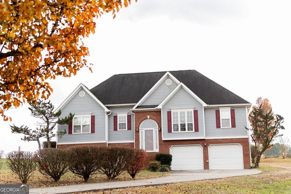 218 Golden Oaks Drive, Lafayette